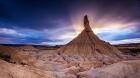 No es el Monument Valley. Las Bardenas Reales están en España