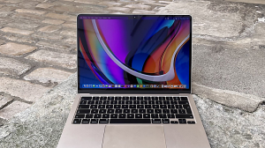 No pensaba cambiar de portátil, pero MediaMarkt ha conseguido que me enamore de este MacBook Air con chip M2