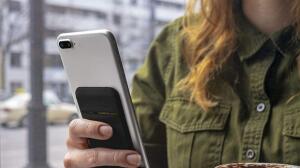 Lleva todo encima con estas fundas con tarjetero y soportes para móvil