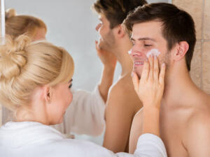 Cosmética unisex: ¿compartes los productos de belleza con tu marido?