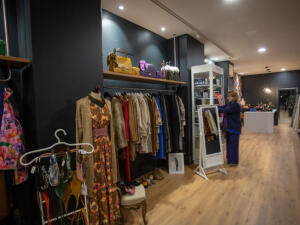 De tiendas por Sevilla: Aurora Víu