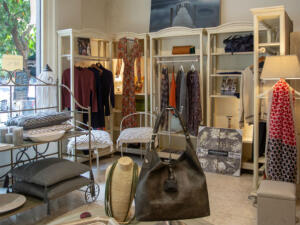 De tiendas por Sevilla: Almoneda