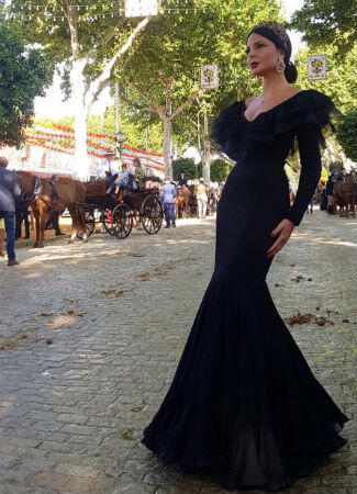 Así son los trajes de flamenca de las influencers en la Feria de Abril de Sevilla - Bulevar Sur