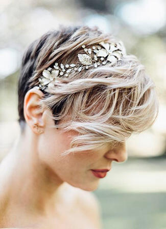 Tocados para novias de cabello corto