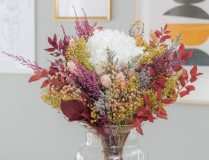 Decoración con flores: qué son las flores preservadas, cuánto duran y cómo se cuidan