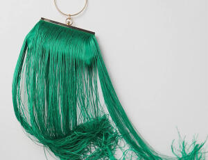 El bolso de flecos de Sfera que se agotará antes de la Feria de Abril