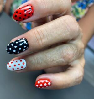 Feria de abril 2023: Ideas de manicura para complementar tu traje de flamenca esta Feria