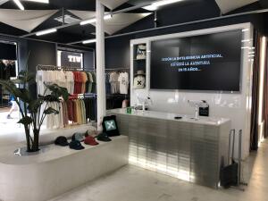 Blue Banana impacta con su nueva campaña. El viaje a un catastrófico futuro con inteligencia artificial