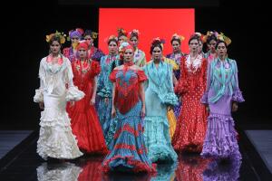 SIMOF 2024: Los trajes sueltos y voluminosos destacan en la primera jornada de desfiles