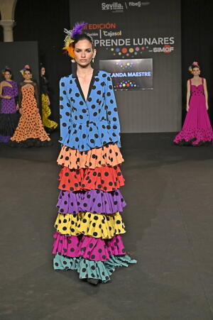 Emprende Lunares 2024: desfiles y horarios de las nuevas promesas de la moda flamenca