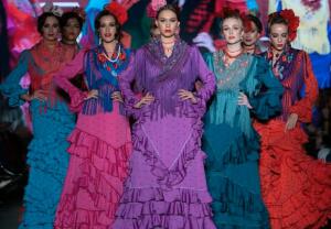 Tendencias de moda flamenca 2024: los tipos de traje y colores que más veremos en la Feria de Abril