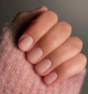Así son las uñas ‘soap’: estos son los diseños más minimalistas y elegantes