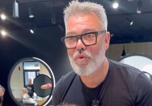 Víctor del Valle, experto peluquero: “El cabello rizado se corta en seco”
