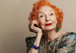 Ni cardados ni tintes negros: 3 tendencias de los años 80 que las mujeres mayores de 60 años deben dejar de usar