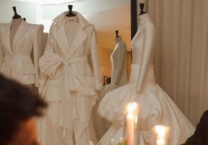 El diseñador cordobés, Rafa Valverde, presenta su colección ‘Origen’: “Cuando yo me sentaba con la vecina de mi abuela a coser”