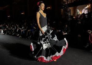 Pomposidad, talle alto y mucha gasa: así destaca la flamenca moderna en la quinta jornada de We Love Flamenco