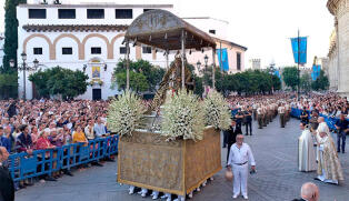 Congreso: Procesión de regreso de la Virgen de los Reyes