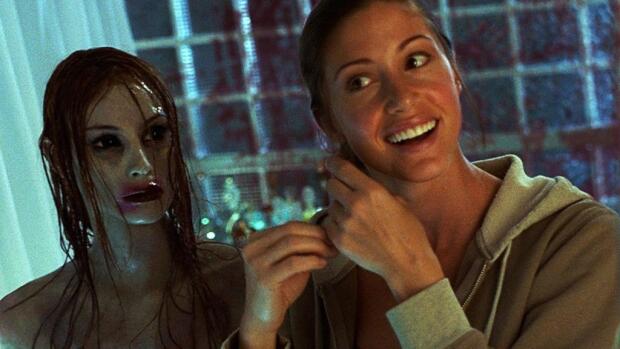13 Fantasmas 2001 Pelicula Play Cine
