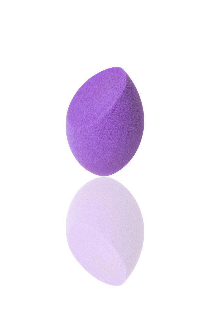 Quickie Blending Sponge de TARTE. La esponja vegana todo en uno para fond de teint, corrector e iluminador. 19,99 €, solo en Sephora.