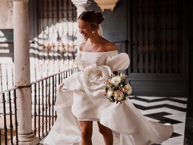 El Impresionante Vestido De Novia De Volantes De La Influencer Y Disenadora Silvia Navarro Bulevar Sur